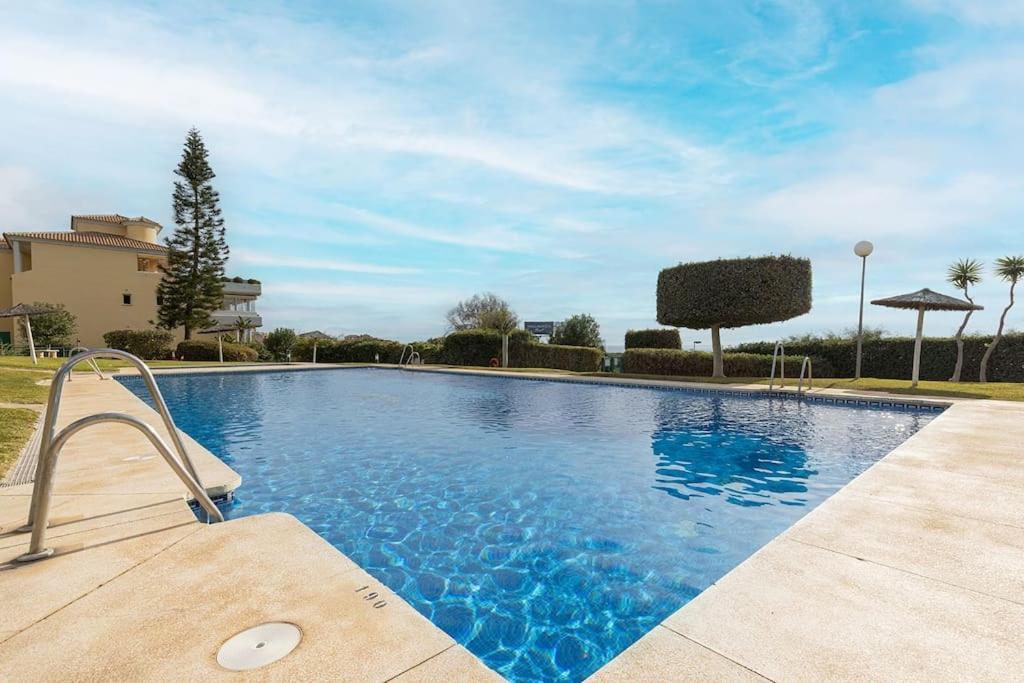 Appartement South Facing Near Sandy Beach And Golf Courses