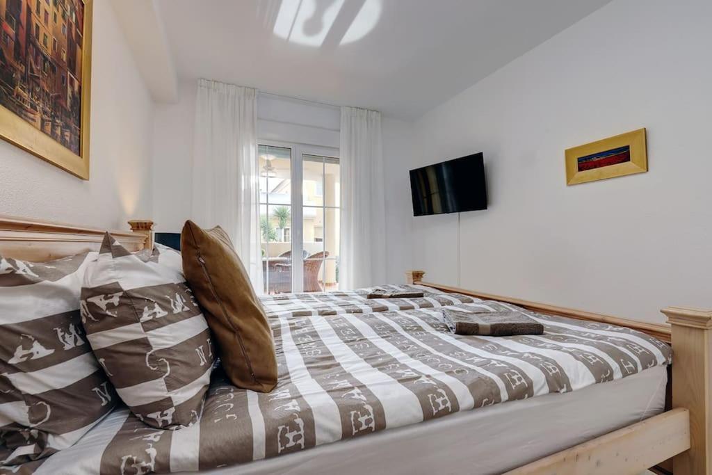 Appartement South Facing Near Sandy Beach And Golf Courses *